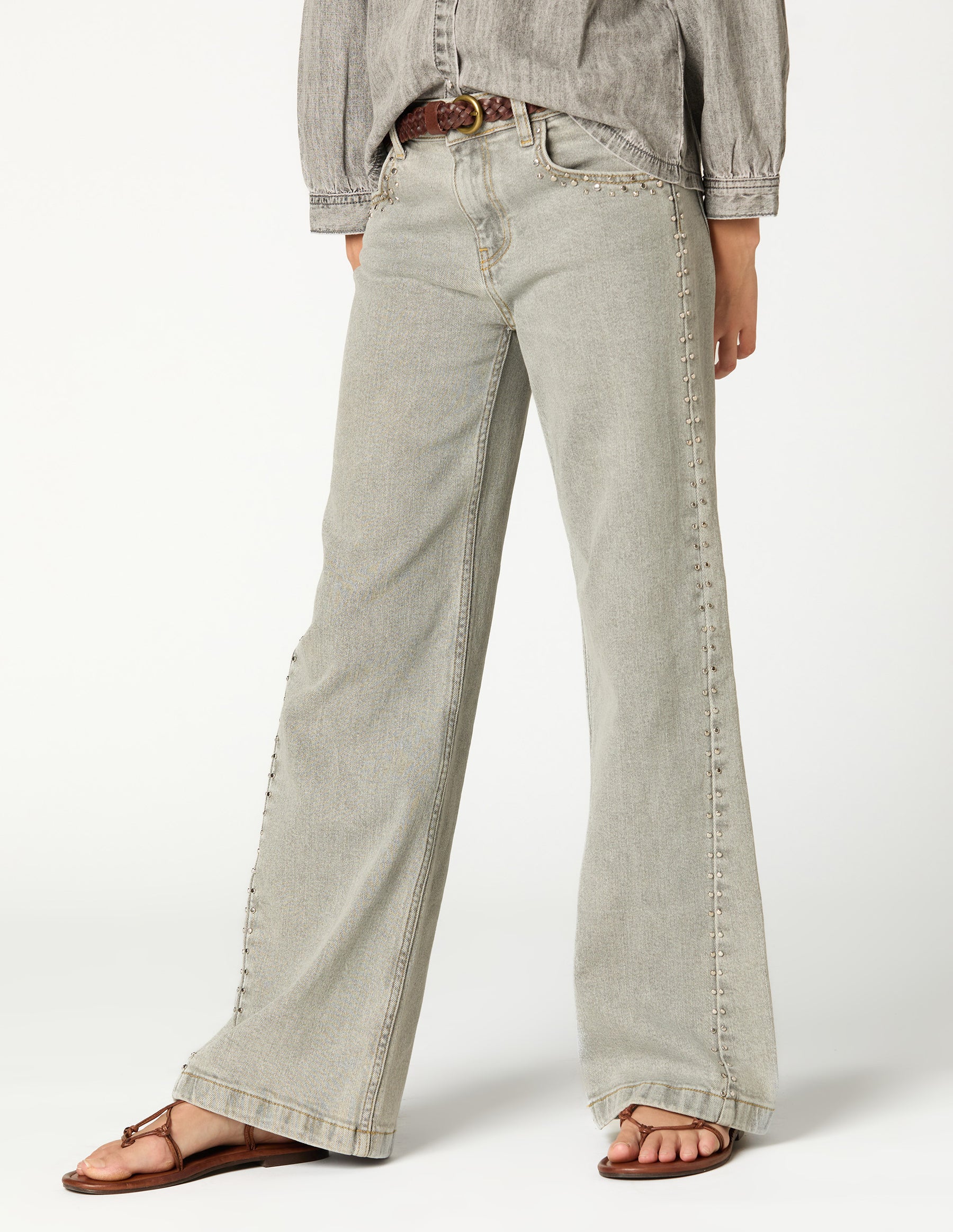 PANTALÓN GRIS CLARO TACHAS MINI
