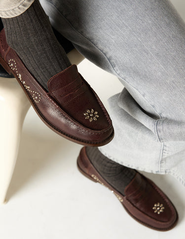 MOCASIN PIEL TACHAS