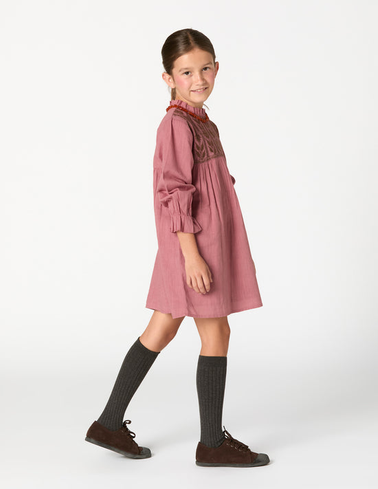 VESTIDO BORDADO BLUSH