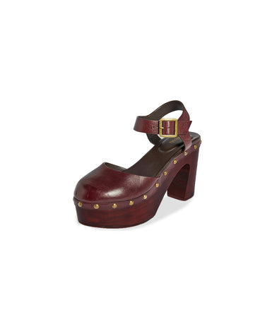 BURGUNDY WEDGE CLOG