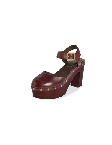 BURGUNDY WEDGE CLOG