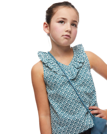 Lotus flower ruffle V-neck shirt green