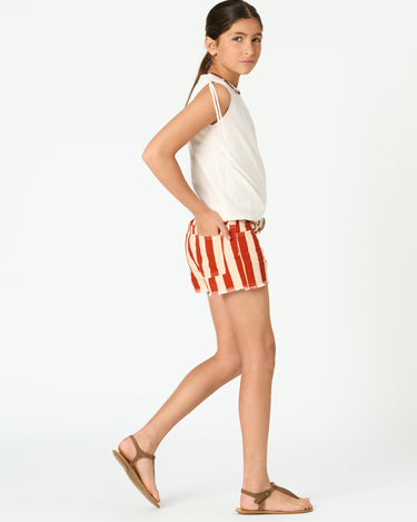 SHORT RED STRIPE