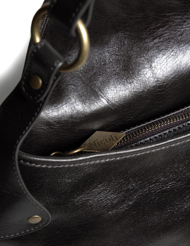 BLACK FLAP BAG