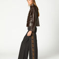 CHAQUETA PIPING MARRON