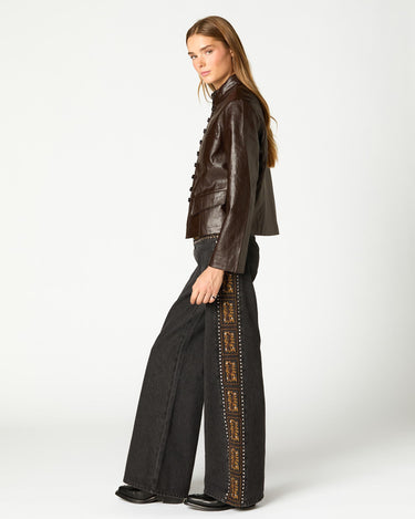 CHAQUETA PIPING MARRON