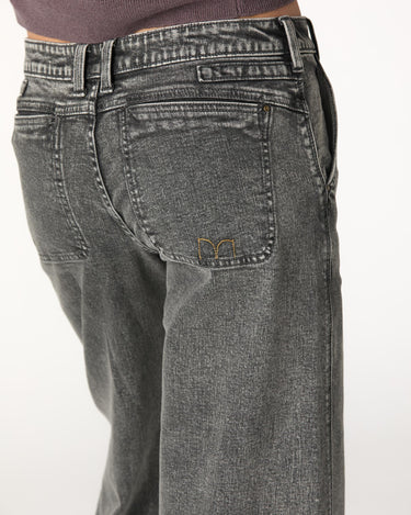 PANTALÓN "NN" BORDADO GREY