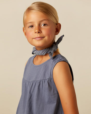 BLUE SLEEVELESS T-SHIRT