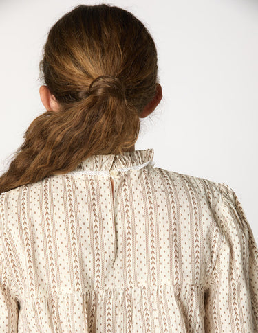 CAMISA ENCAJE FLECHA CHOCOLATE