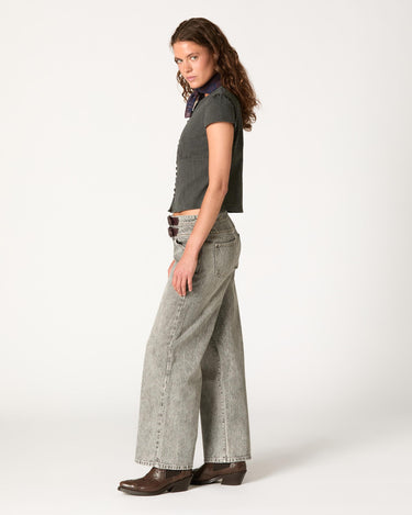 PANTALÓN HEBILLAS GRIS