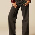PANTALÓN TACHUELAS GRIS