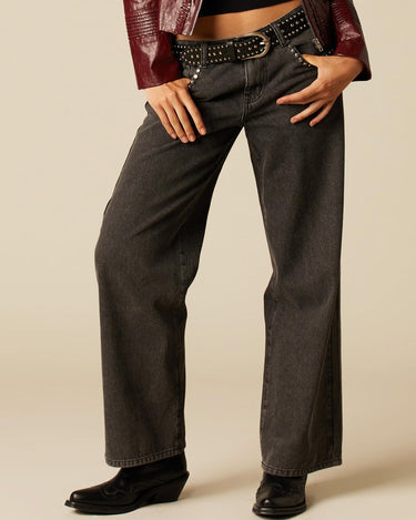 PANTALÓN TACHUELAS GRIS