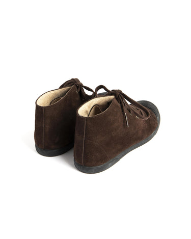 BROWN LACE-UP BOOT