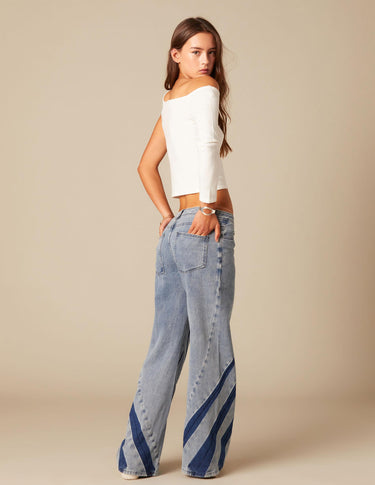 WHITE KNOTTED CROP TOP