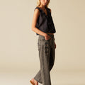 EMBROIDERED BUTTERFLY GRAY PANTS