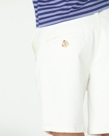 WHITE SHORT CHINO PANTS