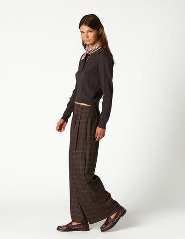 PANTALON PLIEGUE CUADRO MARRON