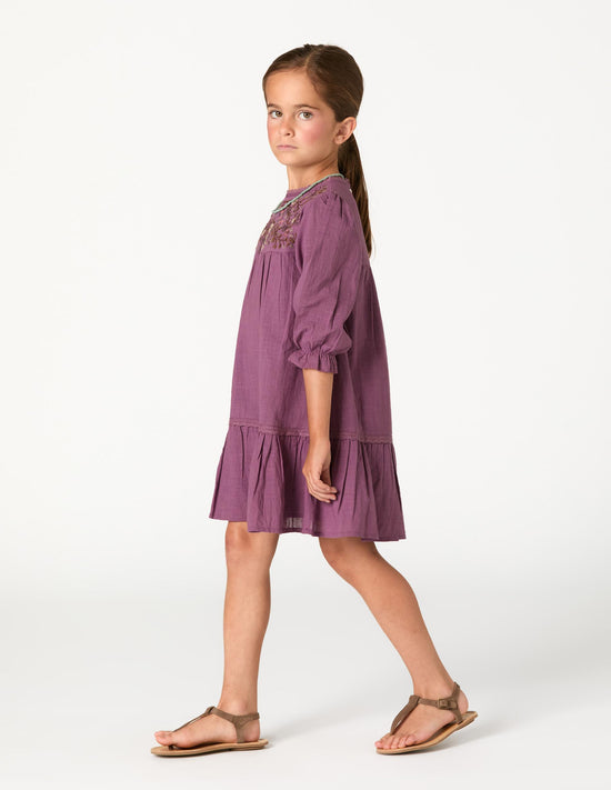 VESTIDO BORDADO FLOR PLUM
