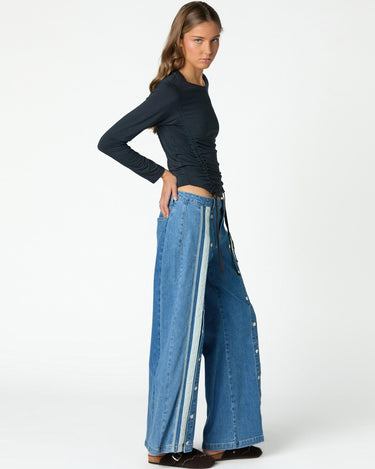 BLUE BUTTON DENIM