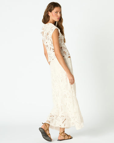WHITE LACE SKIRT