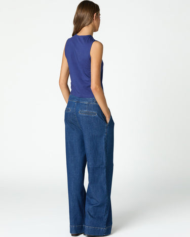 BIG BLUE SIDE LACE T-SHIRT
