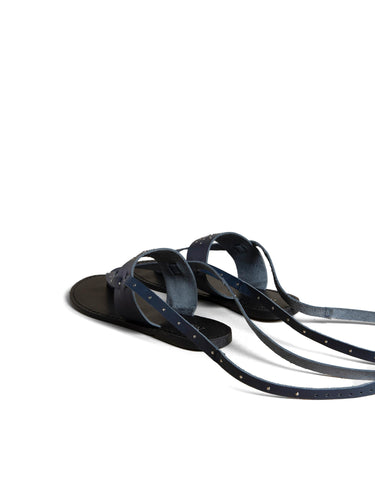 SANDALIA AZUL TACHAS