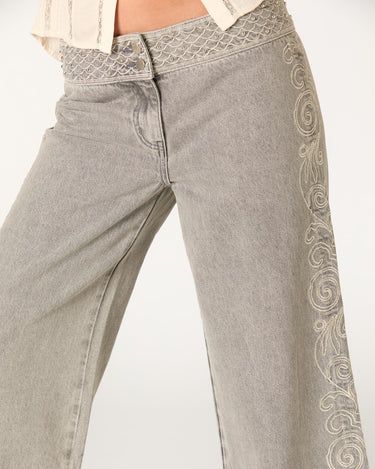 METALLIC EMBROIDERED LIGHT GREY PANTS