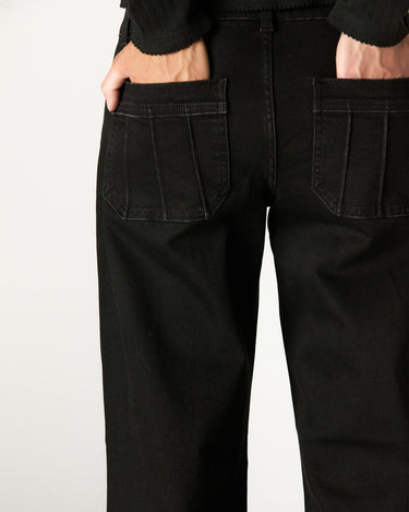 PANTALÓN BOLSILLOS COSTURAS BLACK