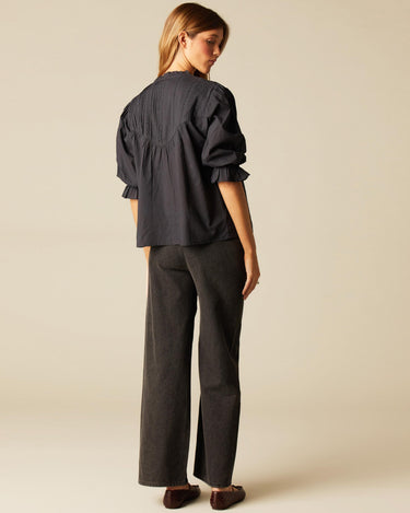 PANTALÓN TACHUELAS CANESÚ ANTRACITA