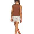 Short frunce raya marrón