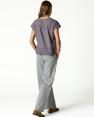 OVERCAST LACE V-NECK SHIRT