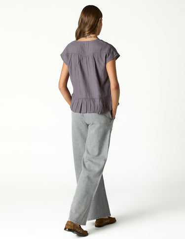 OVERCAST LACE V-NECK SHIRT