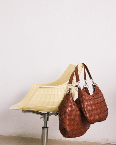 BRAIDED SMALL BAG BROWN