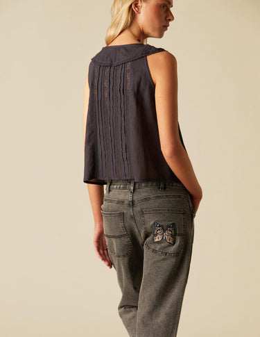 EMBROIDERED BUTTERFLY GRAY PANTS