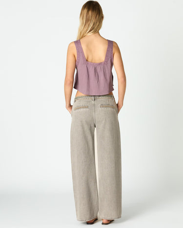 TOP SQUARE NECK OVERCAST