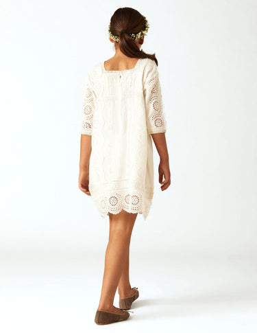 LACE BRIDAL GOWN