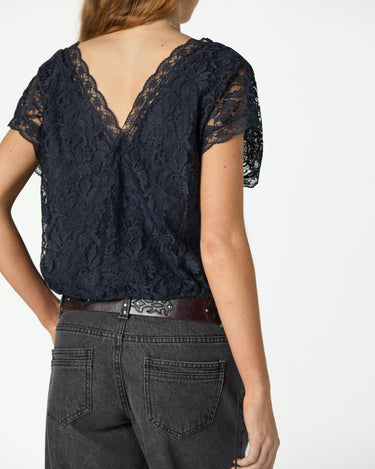 LACE CROSSOVER TOP