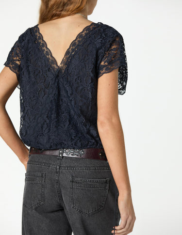 LACE CROSSOVER TOP
