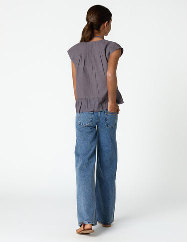 OVERCAST LACE V-NECK SHIRT