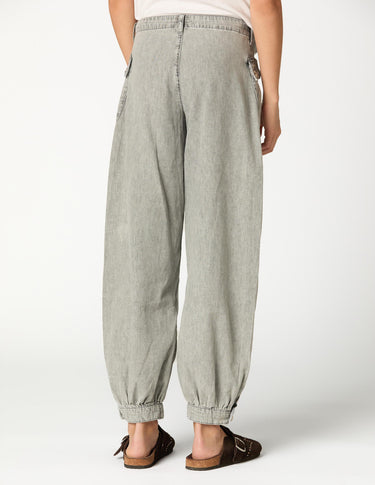 LIGHT GRAY BLOOMER PANTS