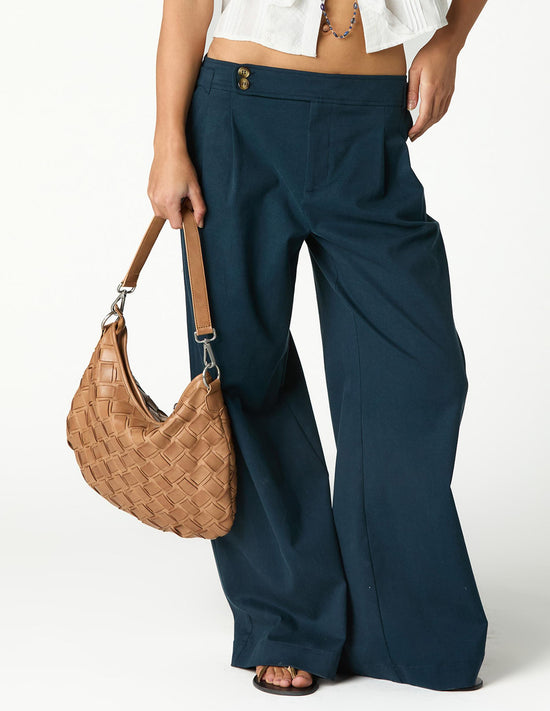 SMALL WOVEN SAND BAG
