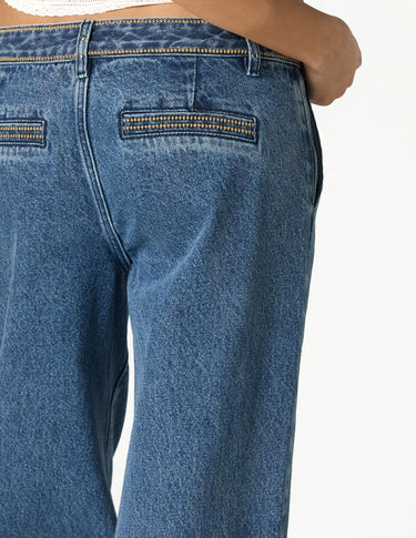 EMBROIDERED BLUE DENIM PANTS