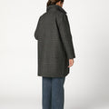 ABRIGO CUELLO PICO CUADRO GREY