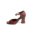 BROWN LEATHER HEEL WITH FLOWER