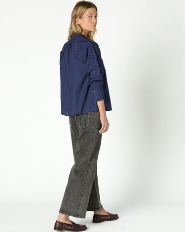 GREY TROUSERS POCKET SEAMS