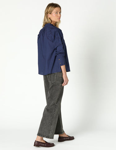 GREY TROUSERS POCKET SEAMS