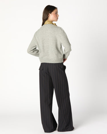 PANTALÓN COSTURA AZUL