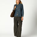 PANTALON PLIEGUE RAYA ANTRACITA